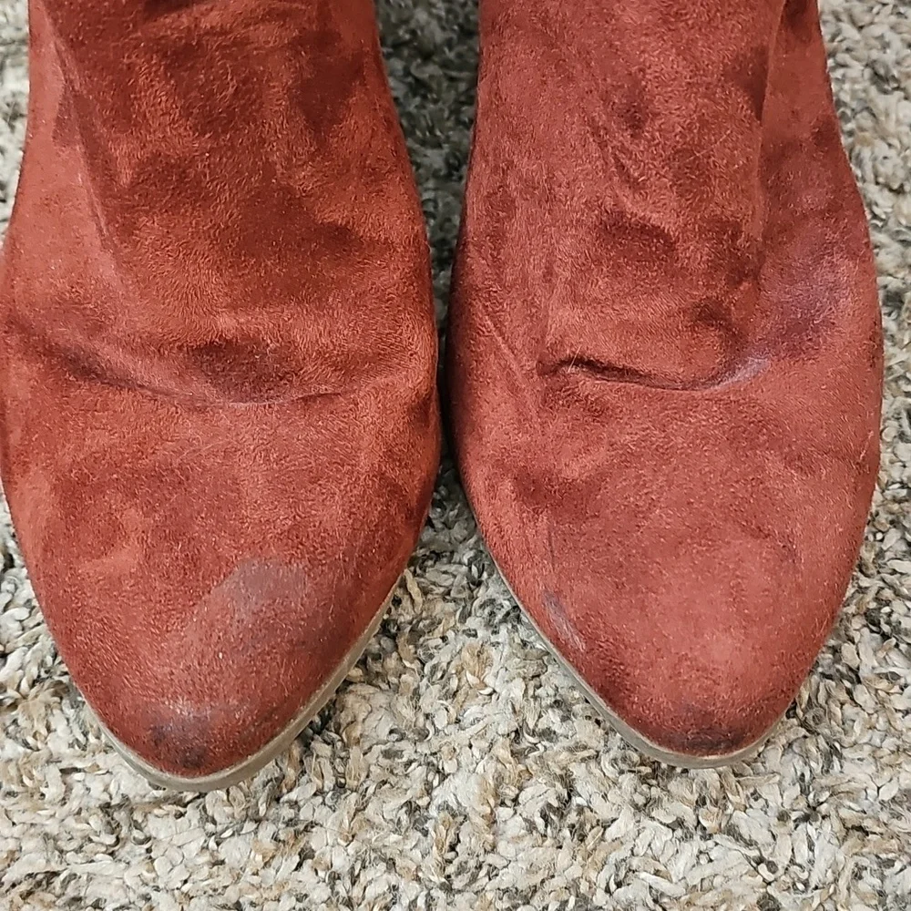 Womens Sz 11 Red/Rust Booties. Super Cute!!
